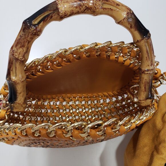 Beautiful Round Leather Satchel with Bamboo Handle and Chain for Crossbody - Picture 6 of 9